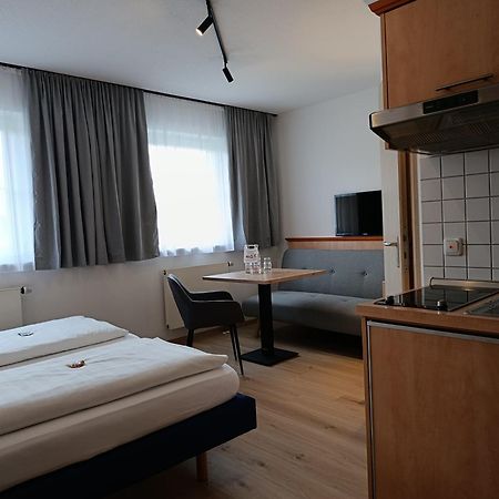 Mikro Apartments Эрдинг Экстерьер фото