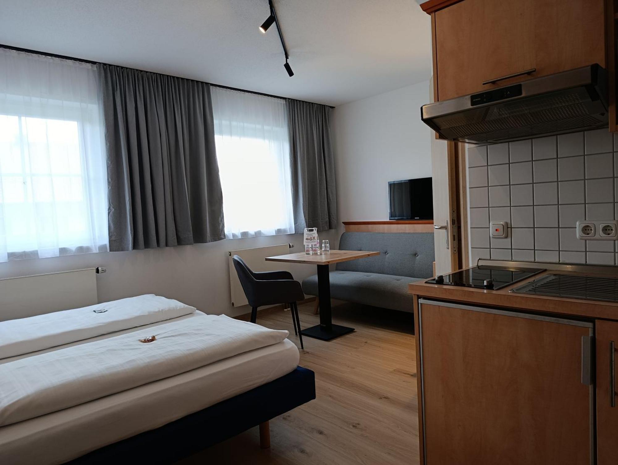 Mikro Apartments Эрдинг Экстерьер фото
